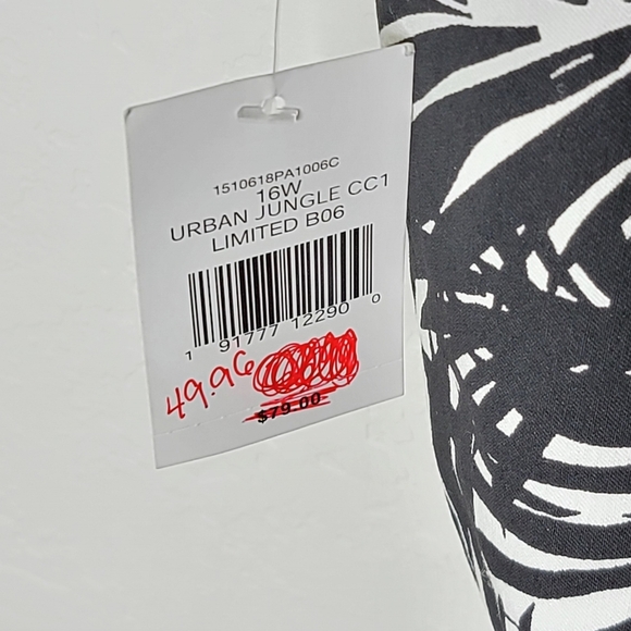 The Limited Urban Jungle Black & White Patterned Pants - Picture 4 of 9